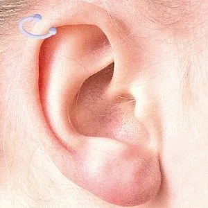 piercing helix oreja