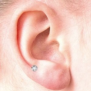 piercing lobulo superior oreja