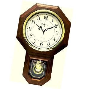 reloj de pendulo de madera