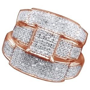 conjunto de 3 anillos, de compromiso y boda, de oro rosa de 10 k con diamantes