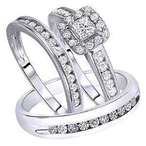 conjunto de 3 anillos, de compromiso y boda, de oro blanco macizo de 10 k con diamantes