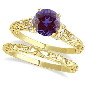conjunto de anillos nupciales, de oro amarillo de 14 k con diamantes y alejandrita