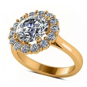 anillo de compromiso tipo halo, de oro amarillo de 18k, con diamantes