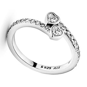 anillo de promesa, de plata de ley con dos corazones en circonitas cubicas