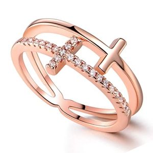 anillo de pureza en diseño de cruces, chapado en oro rosa de 18k con circonitas cubicas